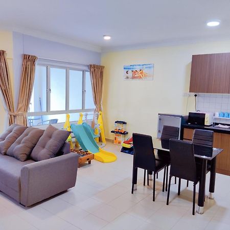 Jojo Homestay Tiara Residence Desaru Exterior photo